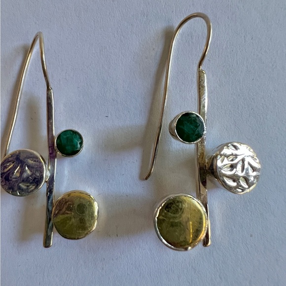 Two-tone Emerald Earrings - Picture 4 of 5